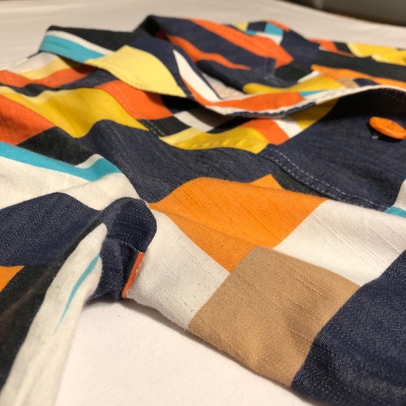 Geometric Print Blazer and Skirt Set Size M - Picture 13 of 14